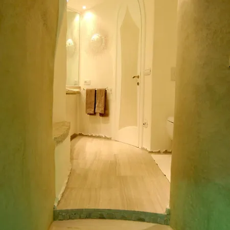 Dominore - Punta Est, - San Teodoro Villa *